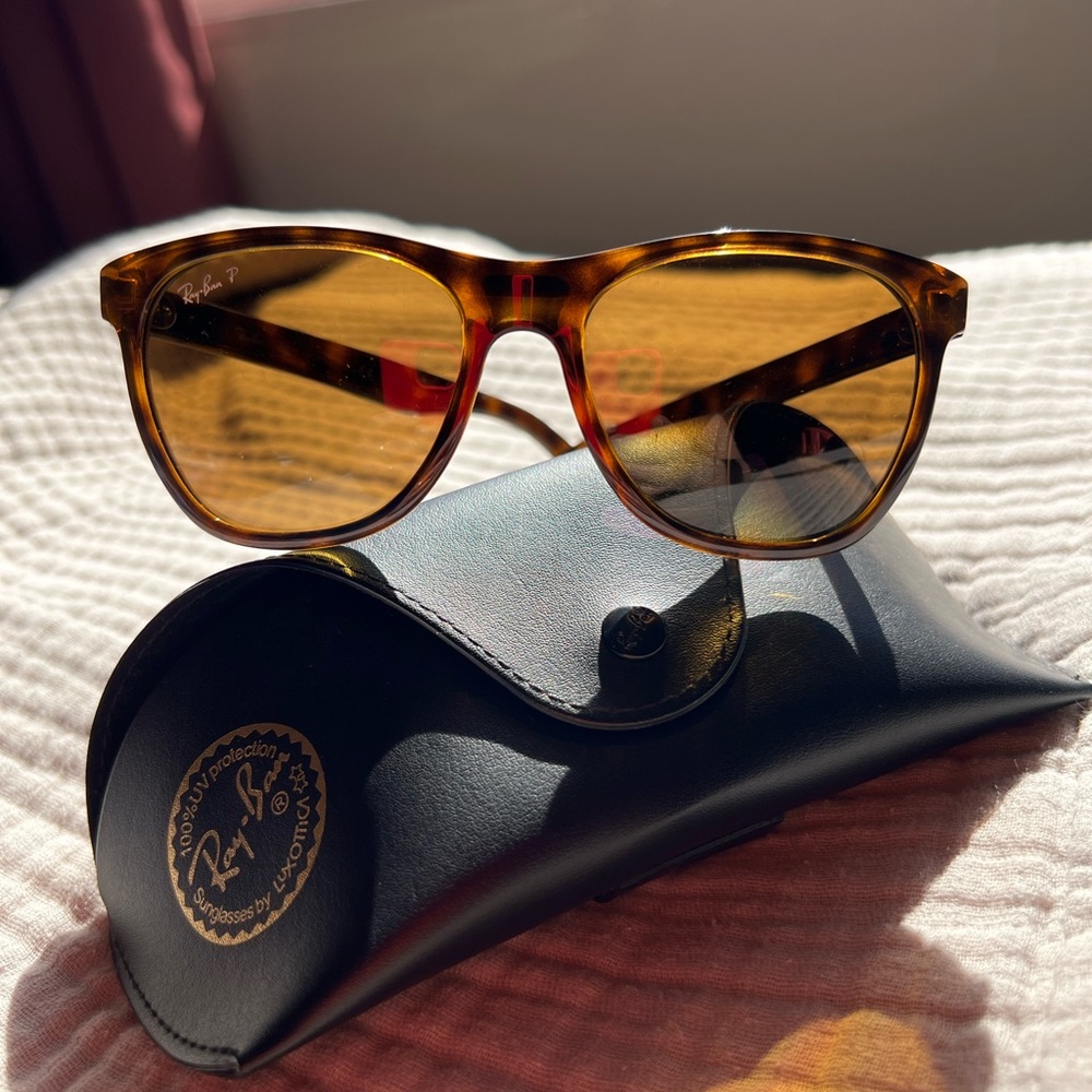 Rayban Wayfarer in olive tortoise
